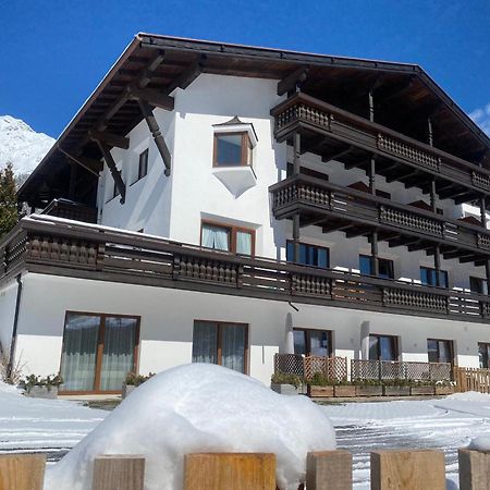 Quality Hosts Arlberg - Afoch Fei - Das Landhaus 장크트안톤암아를베르크 외부 사진