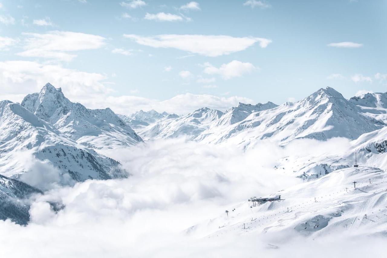 Quality Hosts Arlberg - Afoch Fei - Das Landhaus 장크트안톤암아를베르크 외부 사진