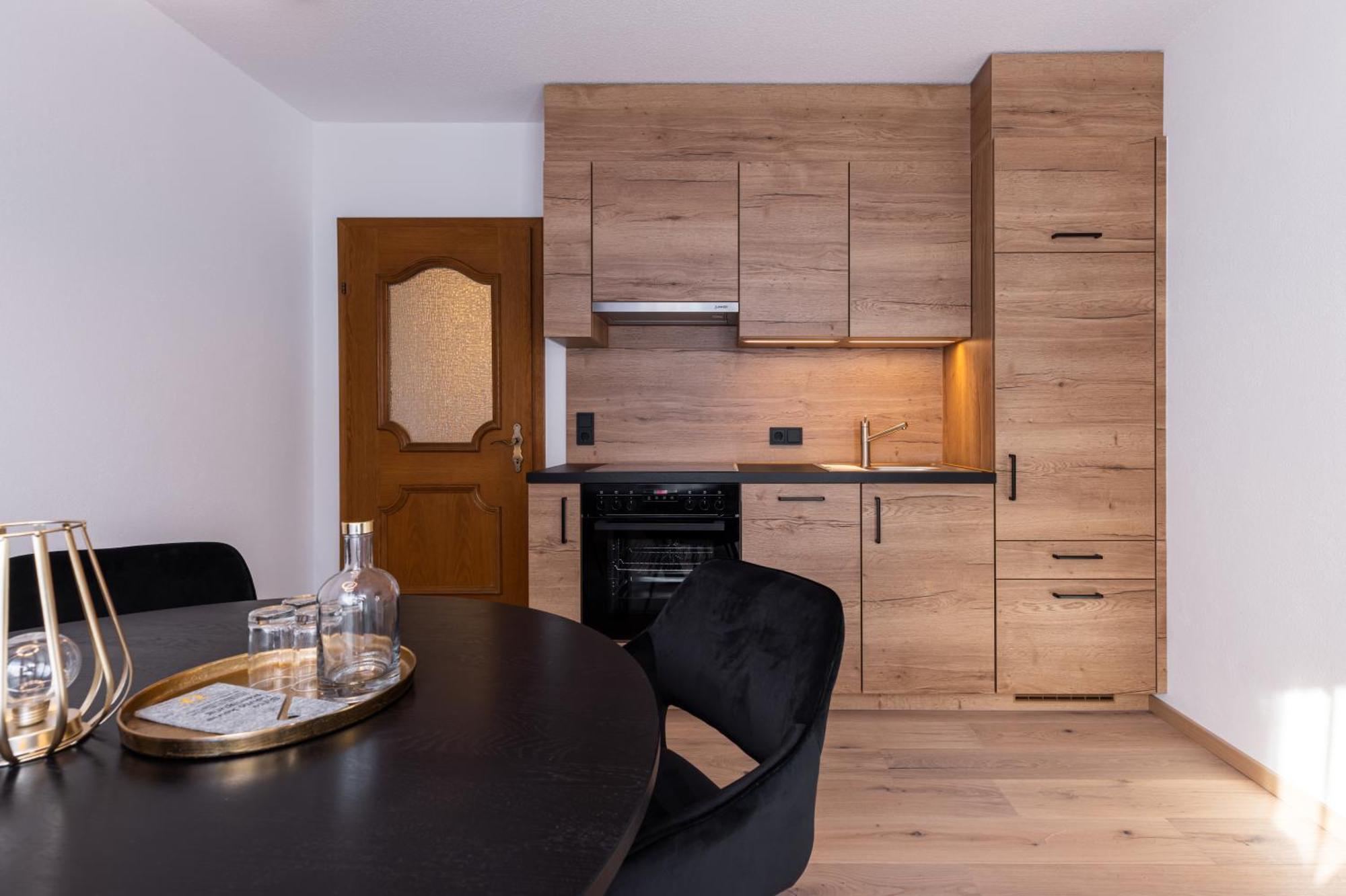 Quality Hosts Arlberg - Afoch Fei - Das Landhaus 장크트안톤암아를베르크 외부 사진